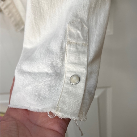 Anthropologie MOTHER The Super Ex’s Crop Frey Button down Shirt - Picture 8 of 11